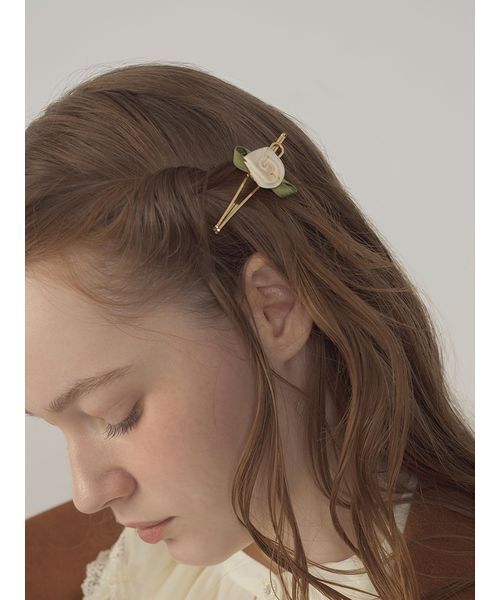 LILY BROWN（リリーブラウン）の「マルチローズクリップ（ヘアピン