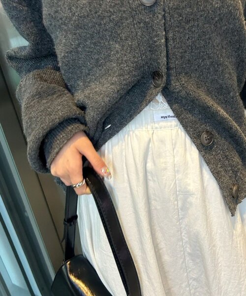 mystic（ミスティック）の「【2サイズ展開 / オールシーズン着られる】バルーンロングスカート（スカート・レディース・ブラック/オフホワイト・1/2）」の5枚目の写真