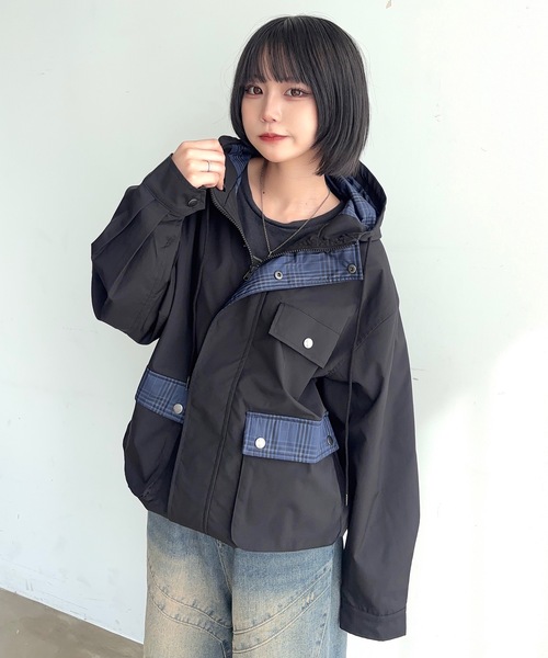 MandO(Auntie Rosa)(エムオー)の「ポイントチェックナイロンフーディジャケット(ブルゾン・メンズ・ネイビー/ブラック・LARGE/MEDIUM/SMALL)」の1枚目の写真