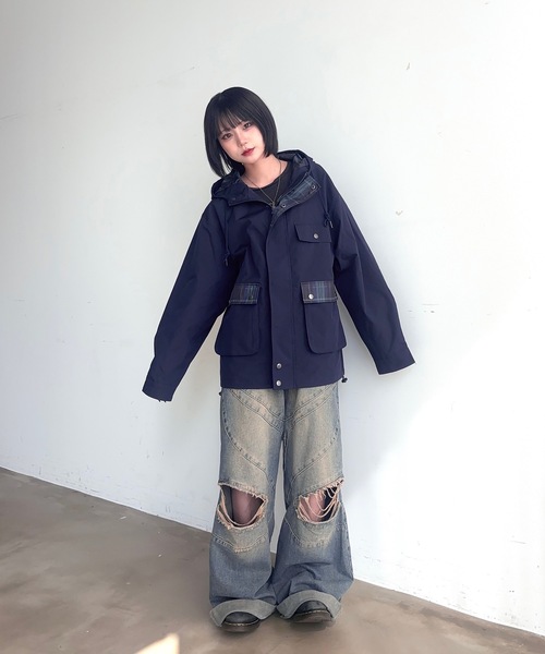 MandO(Auntie Rosa)(エムオー)の「ポイントチェックナイロンフーディジャケット(ブルゾン・メンズ・ネイビー/ブラック・LARGE/MEDIUM/SMALL)」の6枚目の写真