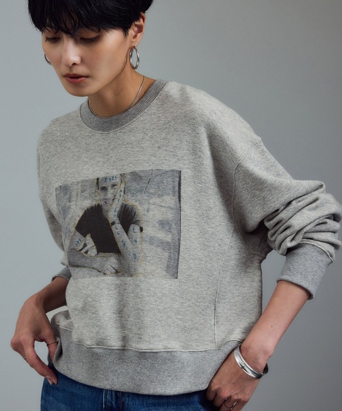 SALON adam et rope'（サロン アダム エ ロペ）の「【Jim Goldberg for SALON】フォトプリントスウェット（スウェット・レディース・ライトグレー/ホワイト/ホワイト系その他/グレー系その他/ホワイト系その他2/グレー・FREE）」の15枚目の写真