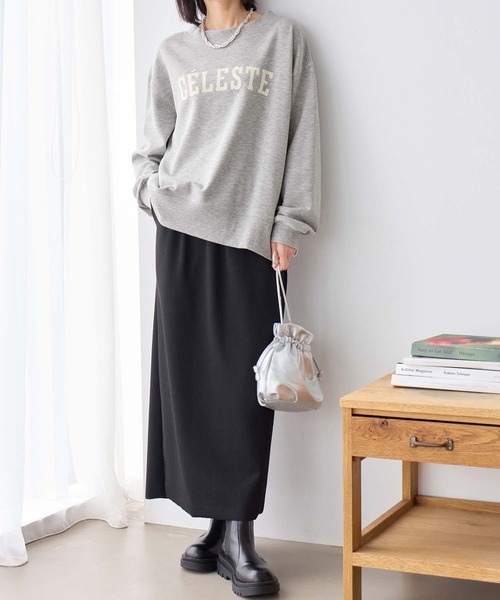 Viola e Viola(ヴィオラエヴィオラ)の「ゆるシルエット裏毛ロゴスウェット(Tシャツ/カットソー・レディース・チャコール/杢グレー/グレイッシュベージュ・LL/L/M)」の6枚目の写真