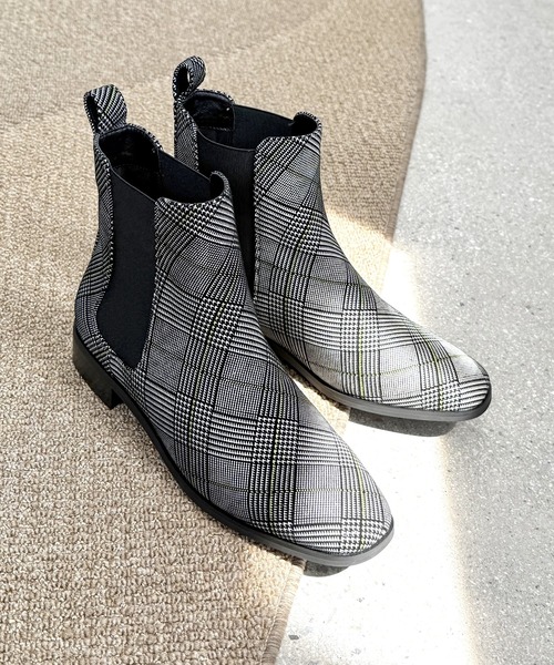 NICAL(ニカル)の「【NICAL】サイドゴアショートブーツ/554403(ブーツ・レディース・グレー/ブラック/ダークブラウン/ブルー/ブラック×ホワイト・LARGE/MEDIUM/X-LARGE/SMALL)」の3枚目の写真