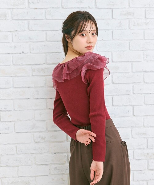 Feroux(フェルゥ)の「襟フリル ニット(ニット/セーター・レディース・ブラック系/ライトグレー系/レッド系・F)」の11枚目の写真