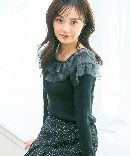 Feroux(フェルゥ)の「襟フリル ニット(ニット/セーター・レディース・ブラック系/ライトグレー系/レッド系・F)」の13枚目の写真