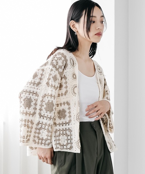 mili an deni(ミリアンデニ)の「クロシェトッパーカーディガン(カーディガン/ボレロ・レディース・アッシュグレー/ブラック・M)」の2枚目の写真