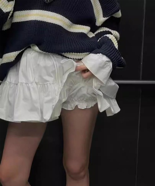 LYEON(リヨン)の「襟付きスキッパーネックルーズボーダーニット(ニット/セーター・レディース・オフホワイト・FREE)」の6枚目の写真