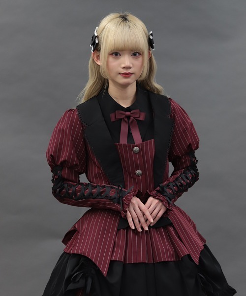 Chalmiere（シャルミエール）の「ストライプレースアップJKT
