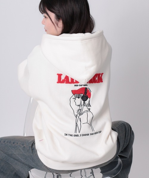 Red Cap Girl(レッドキャプガール)の「【70】【RCG】バックプリント サガラ刺繍 裏起毛 ジップパーカー(パーカー・レディース・アッシュグレー/ブルー/ブラック系その他/アイボリー/グレー系その他/ワイン/グリーン/ホワイト系その他/ブラック・M/L)」の3枚目の写真