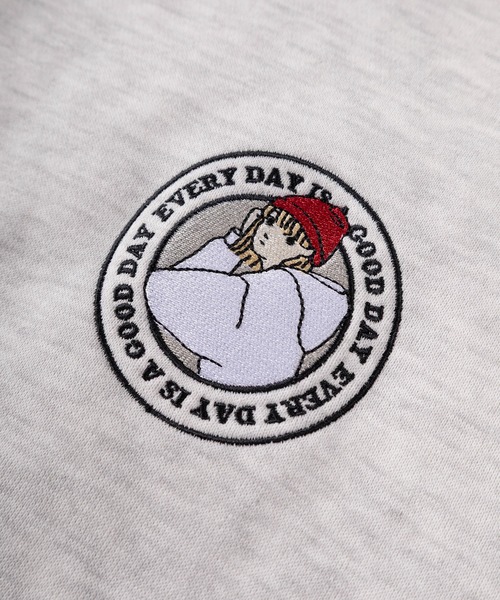 Red Cap Girl(レッドキャプガール)の「【70】【RCG】バックプリント サガラ刺繍 裏起毛 ジップパーカー(パーカー・レディース・アッシュグレー/ブルー/ブラック系その他/アイボリー/グレー系その他/ワイン/グリーン/ホワイト系その他/ブラック・M/L)」の20枚目の写真
