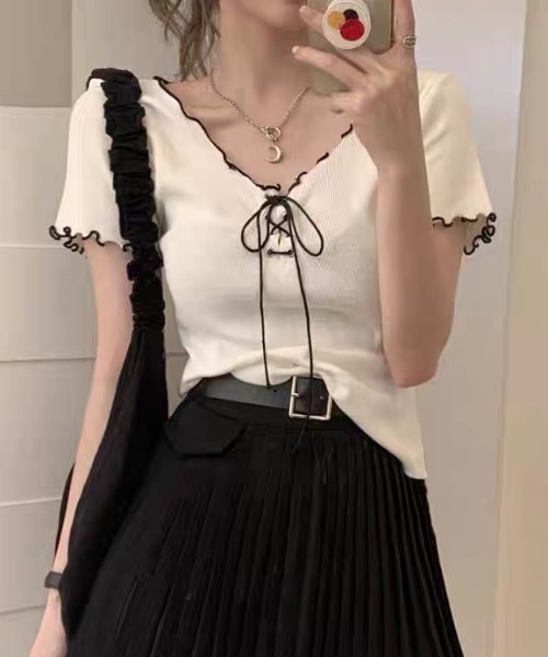 FUNdaysion(ファンデイション)の「配色メロー半袖ニットトップス(Tシャツ/カットソー・レディース・ブラック/ホワイト・M)」の3枚目の写真