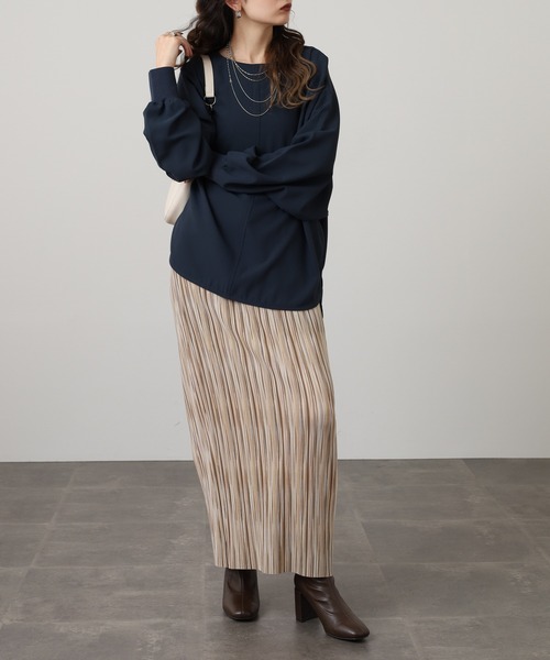 hunch(ハンチ)の「hunch 厚手ジョーゼット ドルマンプルオーバー(シャツ/ブラウス・レディース・ブラック/ブルーグレー/アイボリー・FREE)」の19枚目の写真