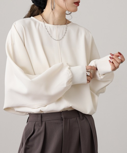 hunch(ハンチ)の「hunch 厚手ジョーゼット ドルマンプルオーバー(シャツ/ブラウス・レディース・ブラック/ブルーグレー/アイボリー・FREE)」の17枚目の写真