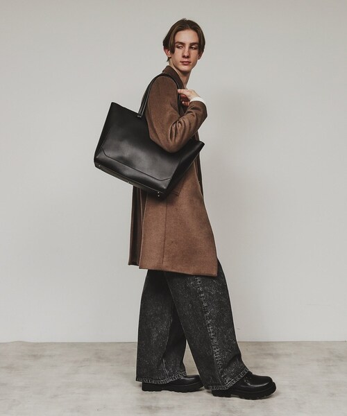 tk.TAKEO KIKUCHI（ティーケータケオキクチ）の「Refined Leather トートバッグ（トートバッグ・メンズ・ブラック/ダークブラウン/ブラック系・00）」の7枚目の写真