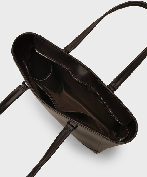 tk.TAKEO KIKUCHI（ティーケータケオキクチ）の「Refined Leather トートバッグ（トートバッグ・メンズ・ブラック/ダークブラウン/ブラック系・00）」の16枚目の写真