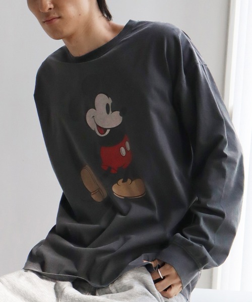 Disney(ディズニー)の「【Disneycollection/ディズニーコレクション】ヴィンテージピグメント加工アソートデザイン ロングスリーブTシャツ(Tシャツ/カットソー・メンズ・ブラック系5/ブラック系6/ブラック系8/ブラック系その他3/ブラック系2/ブラック系その他/ブラック系4/ブラック系その他2/ブラック系7/ブラック系9/ブラック系1/ブラック系3/ブラック系・L/M/XL)」の9枚目の写真