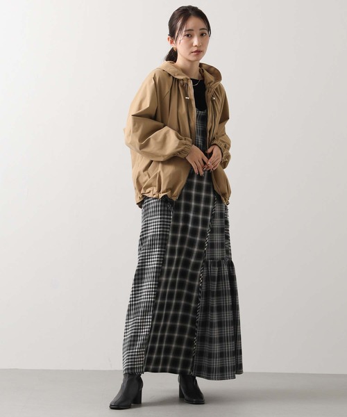 Gready Brilliant（グレディブリリアン）の「ギャザーフードブルゾン（その他アウター・レディース・ブラック/キャメル・38）」の18枚目の写真