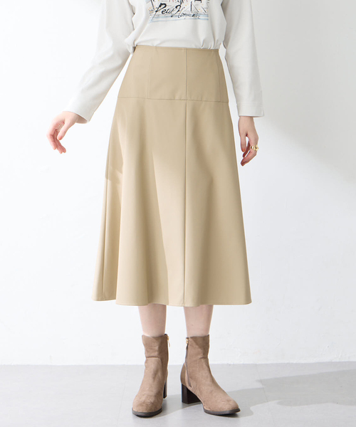 Petit Honfleur（プチオンフルール）の「フェイクレザースカート（スカート・レディース・ベージュ/ブラウン・64/67）」の9枚目の写真