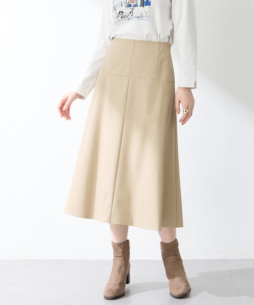 Petit Honfleur（プチオンフルール）の「フェイクレザースカート（スカート・レディース・ベージュ/ブラウン・64/67）」の10枚目の写真