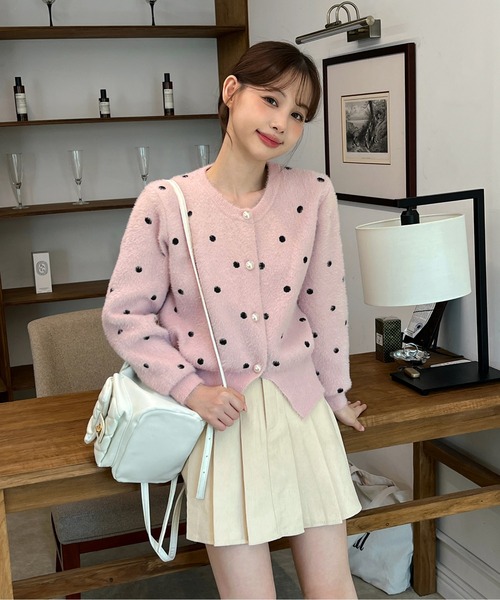 by muni:r（バイ ムニール）の「【着用動画あり・2サイズ・3色展開】コーデュロイプリーツスカート（スカート・レディース・ブラック/ブラウン/アイボリー・SMALL/MEDIUM）」の7枚目の写真