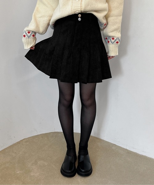 by muni:r（バイ ムニール）の「【着用動画あり・2サイズ・3色展開】コーデュロイプリーツスカート（スカート・レディース・ブラック/ブラウン/アイボリー・SMALL/MEDIUM）」の16枚目の写真