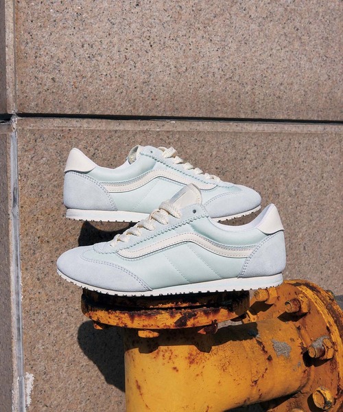 VANS(バンズ)の「スーパーロープロ / Super Lowpro HINT OF MINT / VN000D83RNE1(スニーカー・メンズ・ライトブルー・5/5.5/6/6.5/7)」の4枚目の写真