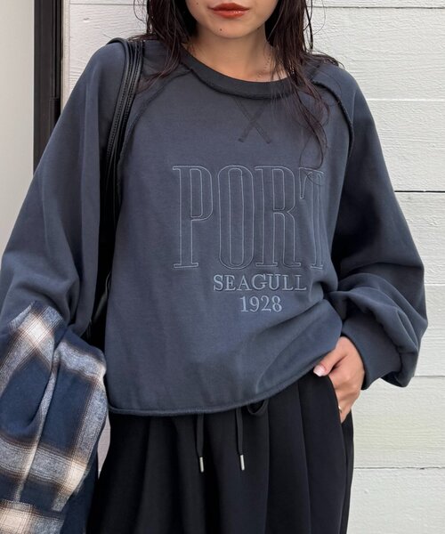 CIAOPANIC TYPY（チャオパニックティピー）の「スウェードタッチ裏毛ロゴ刺繍スウェット（スウェット・レディース・オフホワイト/チャコールグレー/ブラウン/バーガンディー・ONE SIZE）」の3枚目の写真