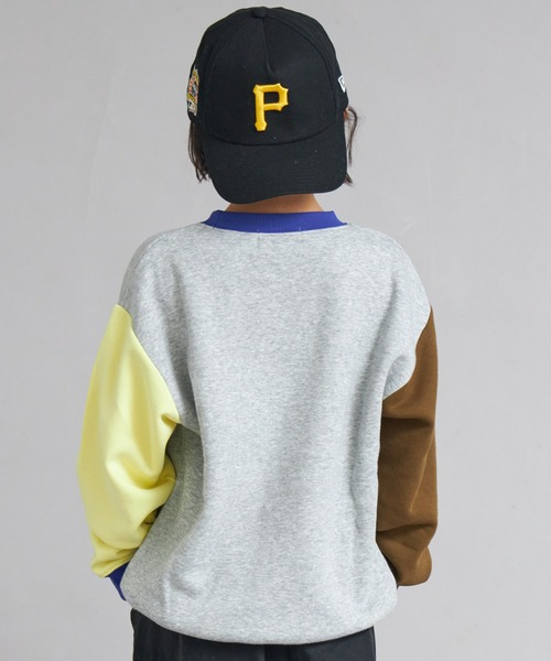 PAIRMANON STREET(ペアマノンストリート)の「裏起毛 シンプル オーバーサイズ トレーナー【PAIRMANON STREET】(スウェット・キッズ・ブラック/レッド/グリーン/イエロー/ネイビー/パープル/グレー/ブラック系その他/グレー系その他/ブラウン系その他・150/130/110/100/120/140/160/90)」の20枚目の写真