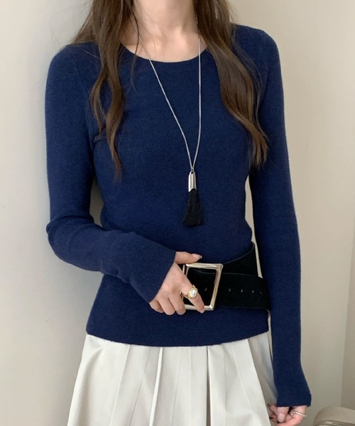 DAY CLOSET（デイ クローゼット）の「ジャストサイズできれいめシルエット。長袖ラウンドネックリブニットトップス レディース（ニット/セーター・レディース・ブラック/ライトベージュ/グレー/ネイビー/ダークグレー/ボルドー/ブラウン/ダークブラウン/アイボリー/ブルー・FREE）」の8枚目の写真