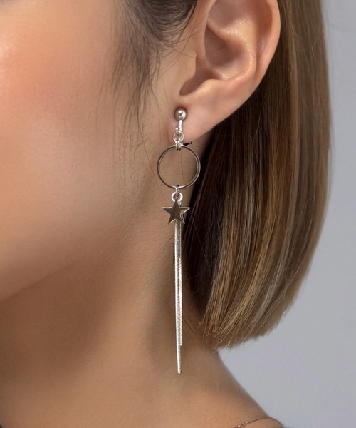 tone（トーン）の「【As】【金属アレルギー対応】NO.190 スターモチーフ　ゆらゆらロングイヤリング（ニッケルフリー）(MA)（イヤリング・レディース・ゴールド/シルバー・FREE）」の2枚目の写真