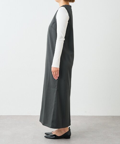 un dix cors（アンディコール）の「《着回し力抜群》深Vネックロングジャンスカ（ジャンパースカート・レディース・ブラウン/ベージュ/チャコールグレー・FREE）」の15枚目の写真