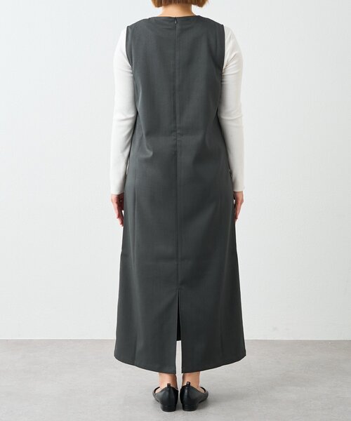 un dix cors（アンディコール）の「《着回し力抜群》深Vネックロングジャンスカ（ジャンパースカート・レディース・ブラウン/ベージュ/チャコールグレー・FREE）」の16枚目の写真