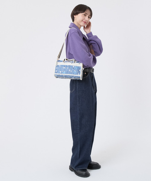 LeSportsac(レスポートサック)の「MINI DUFFEL CROSSBODY ピーナッツハッピーパルズ(ショルダーバッグ・レディース・ブルー・FREE)」の3枚目の写真