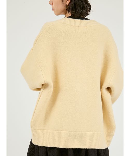 emmi（エミ）の「Vネックニットカーディガン（カーディガン/ボレロ・レディース・キャメル/イエロー/オフホワイト・F）」の6枚目の写真