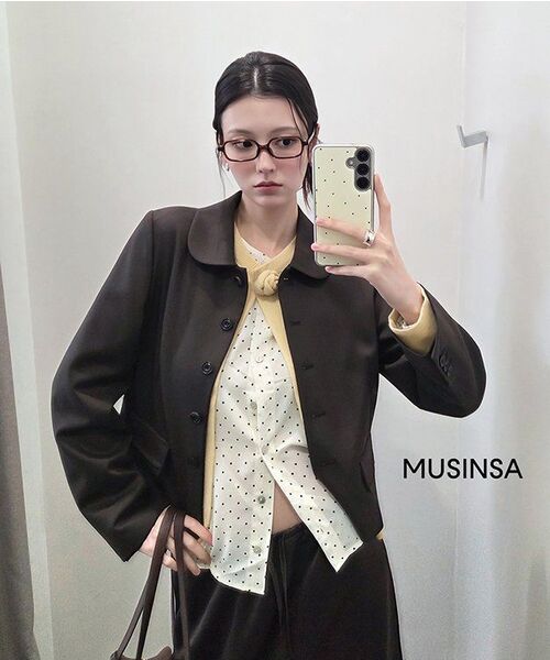 TTUDEMENT(トュードメント)の「ROUND COLLAR CROPPED JACKET_BROWN(テーラードジャケット・レディース・その他・MEDIUM/SMALL)」の3枚目の写真