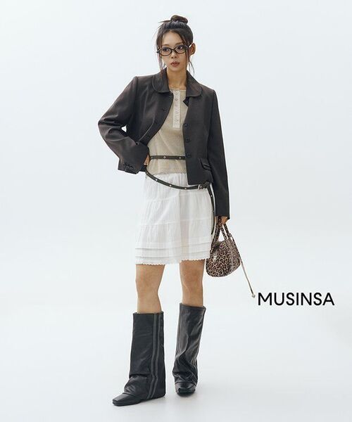 TTUDEMENT(トュードメント)の「ROUND COLLAR CROPPED JACKET_BROWN(テーラードジャケット・レディース・その他・MEDIUM/SMALL)」の2枚目の写真