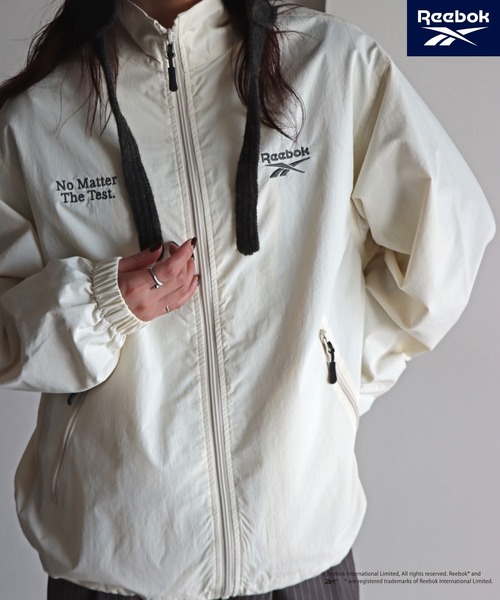 COURO（コウロ）の「【Reebok/リーボック】 別注 スモールベクターナイロントラックジャケット（ナイロンジャケット・レディース・ブラック/チャコールグレー/ライトグレー/ダークブラウン/アイボリー/ネイビー/グリーン系・M/L/XL）」の14枚目の写真