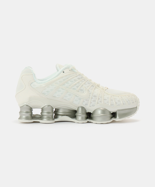 NIKE(ナイキ)の「NIKE/ ナイキ SHOX TL / AR3566(スニーカー・レディース・ブラック/ホワイト系その他・24cm/23.5cm/24.5cm)」の10枚目の写真