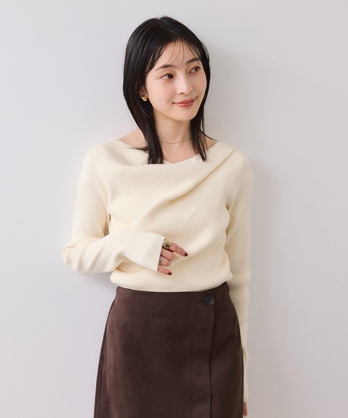VIS（ビス）の「【美得】もちもちドレープオフショルダーリブニット/イージーケア（ニット/セーター・レディース・ブラック/ピンク/オフホワイト/グレー・FREE）」の20枚目の写真