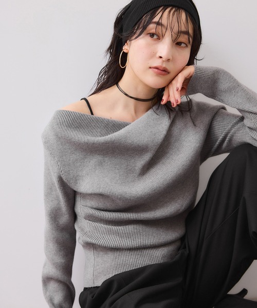 VIS（ビス）の「【美得】もちもちドレープオフショルダーリブニット/イージーケア（ニット/セーター・レディース・ブラック/ピンク/オフホワイト/グレー・FREE）」の9枚目の写真