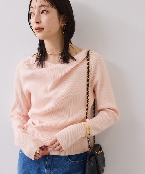 VIS（ビス）の「【美得】もちもちドレープオフショルダーリブニット/イージーケア（ニット/セーター・レディース・ブラック/ピンク/オフホワイト/グレー・FREE）」の6枚目の写真