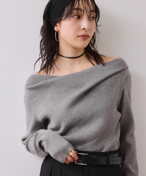 VIS（ビス）の「【美得】もちもちドレープオフショルダーリブニット/イージーケア（ニット/セーター・レディース・ブラック/ピンク/オフホワイト/グレー・FREE）」の5枚目の写真