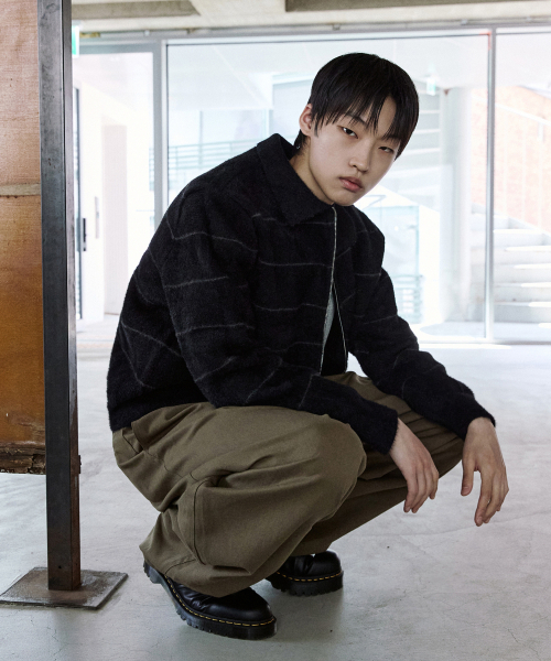 P.IN.O(ピインオ)の「ヘアリークロップストライプジャケット - ブラック(カーディガン/ボレロ・メンズ・その他・MEDIUM/LARGE)」の7枚目の写真