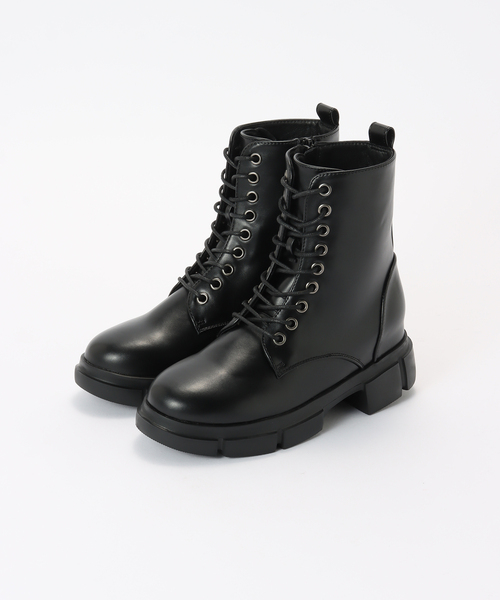 B.C STOCK(ベーセーストック)の「レースアップブーツ(ブーツ・レディース・ブラック/ホワイト・SMALL/MEDIUM/LARGE)」の1枚目の写真