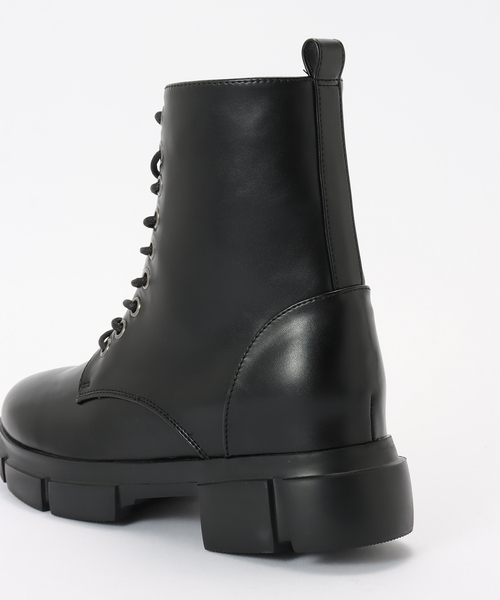 B.C STOCK(ベーセーストック)の「レースアップブーツ(ブーツ・レディース・ブラック/ホワイト・SMALL/MEDIUM/LARGE)」の6枚目の写真