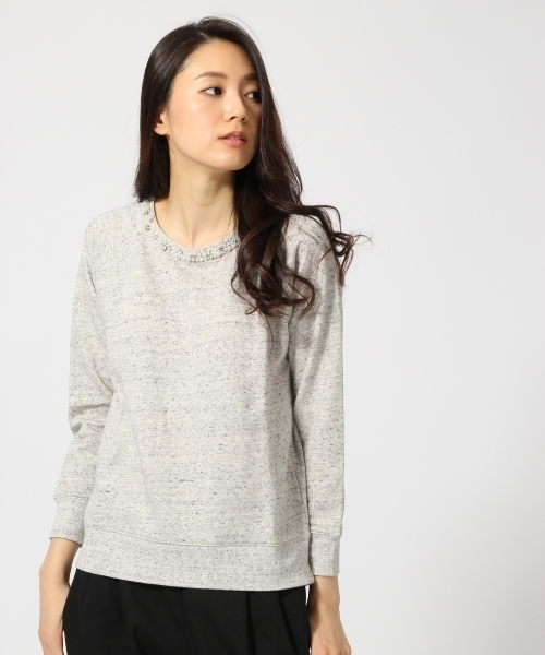 GLOBAL WORK（グローバルワーク）の「ネックビジューウラケプルオーバー2/708300（Tシャツ/カットソー・レディース・オフホワイト/グレー/その他2/カーキ/ネイビー/ブラウン/ライトグレー・LARGE/SMALL/MEDIUM）」の4枚目の写真