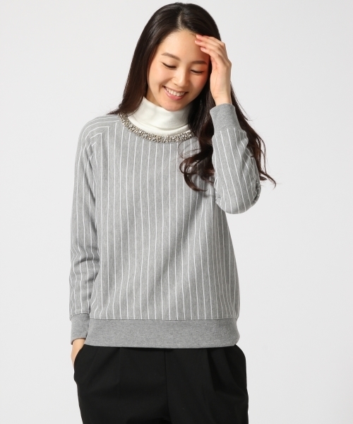 GLOBAL WORK（グローバルワーク）の「ネックビジューウラケプルオーバー2/708300（Tシャツ/カットソー・レディース・オフホワイト/グレー/その他2/カーキ/ネイビー/ブラウン/ライトグレー・LARGE/SMALL/MEDIUM）」の3枚目の写真