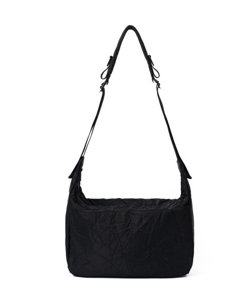 HAH ARCHIVE(ハーアーカイブ)の「Ark Messenger Bag (Crease Black)(メッセンジャーバッグ・メンズ・その他・FREE)」の2枚目の写真