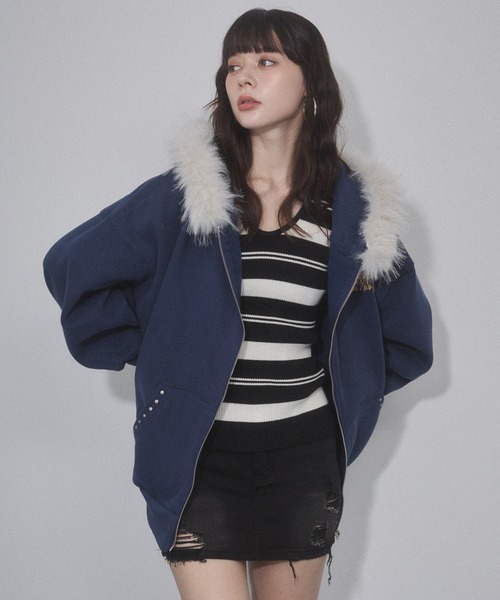 ENVYM（アンビー）の「マルチボーダーVネックタイトニット（ニット/セーター・レディース・ブラウン/ホワイト/グレー・FREE）」の7枚目の写真