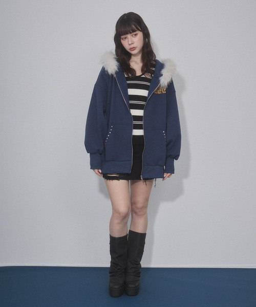 ENVYM（アンビー）の「マルチボーダーVネックタイトニット（ニット/セーター・レディース・ブラウン/ホワイト/グレー・FREE）」の8枚目の写真